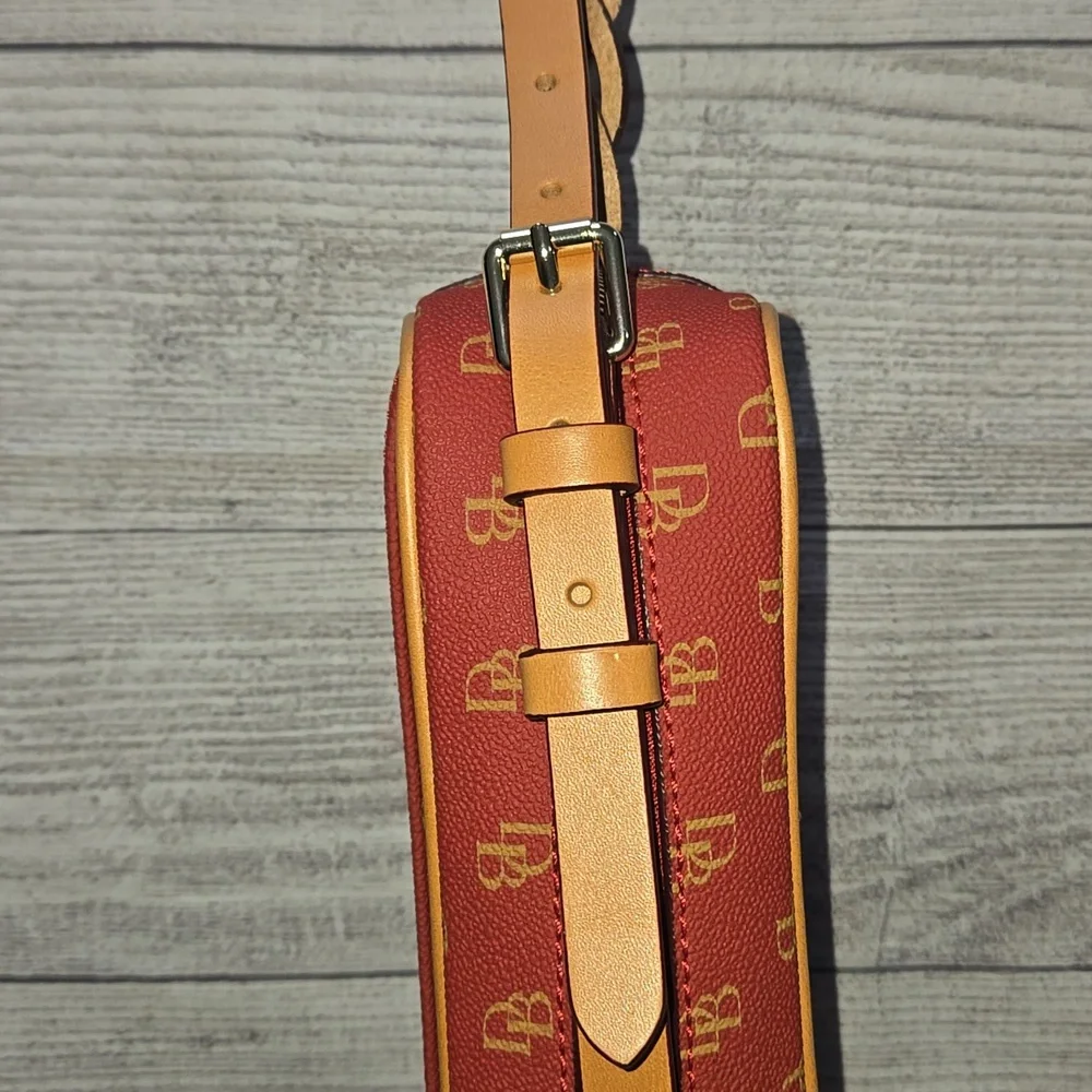 Dooney & Bourke brand dooney